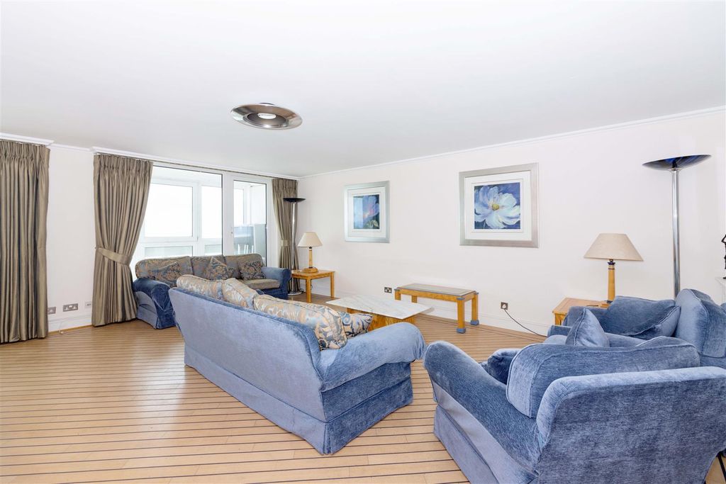 Additional image 8 of 2 bed flat for saleRussell Square, Brighton BN1
