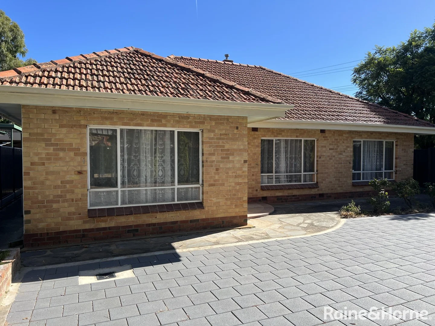 26 East Avenue, Black Forest SA 5035