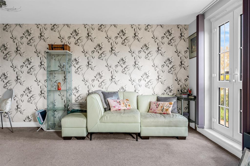 Additional image 3 of 2 bed flat for saleStants View, Hertford SG13