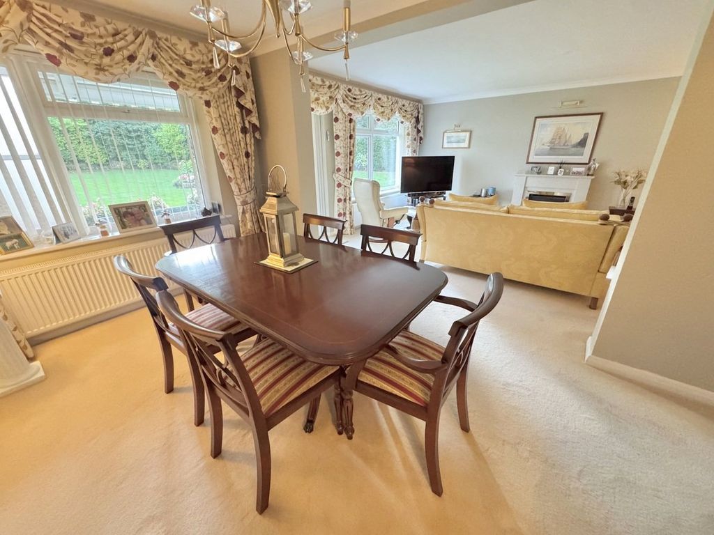 Additional image 7 of 3 bed flat for saleMartello Road South, Canford Cliffs, Poole BH13