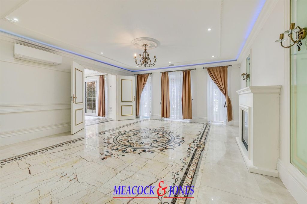Additional image 10 of 6 bed detached house for saleHeronway, Hutton Mount, Brentwood CM13