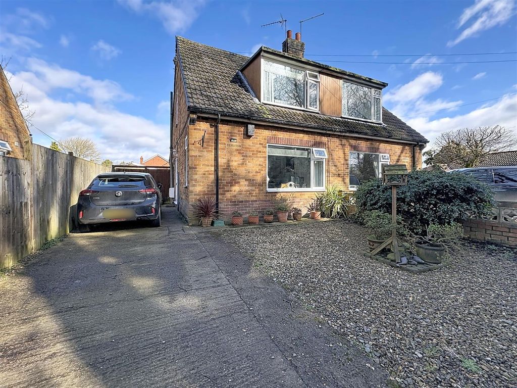 3 bed semi-detached house for saleChurch Lane, Sigglesthorne, Hull HU11