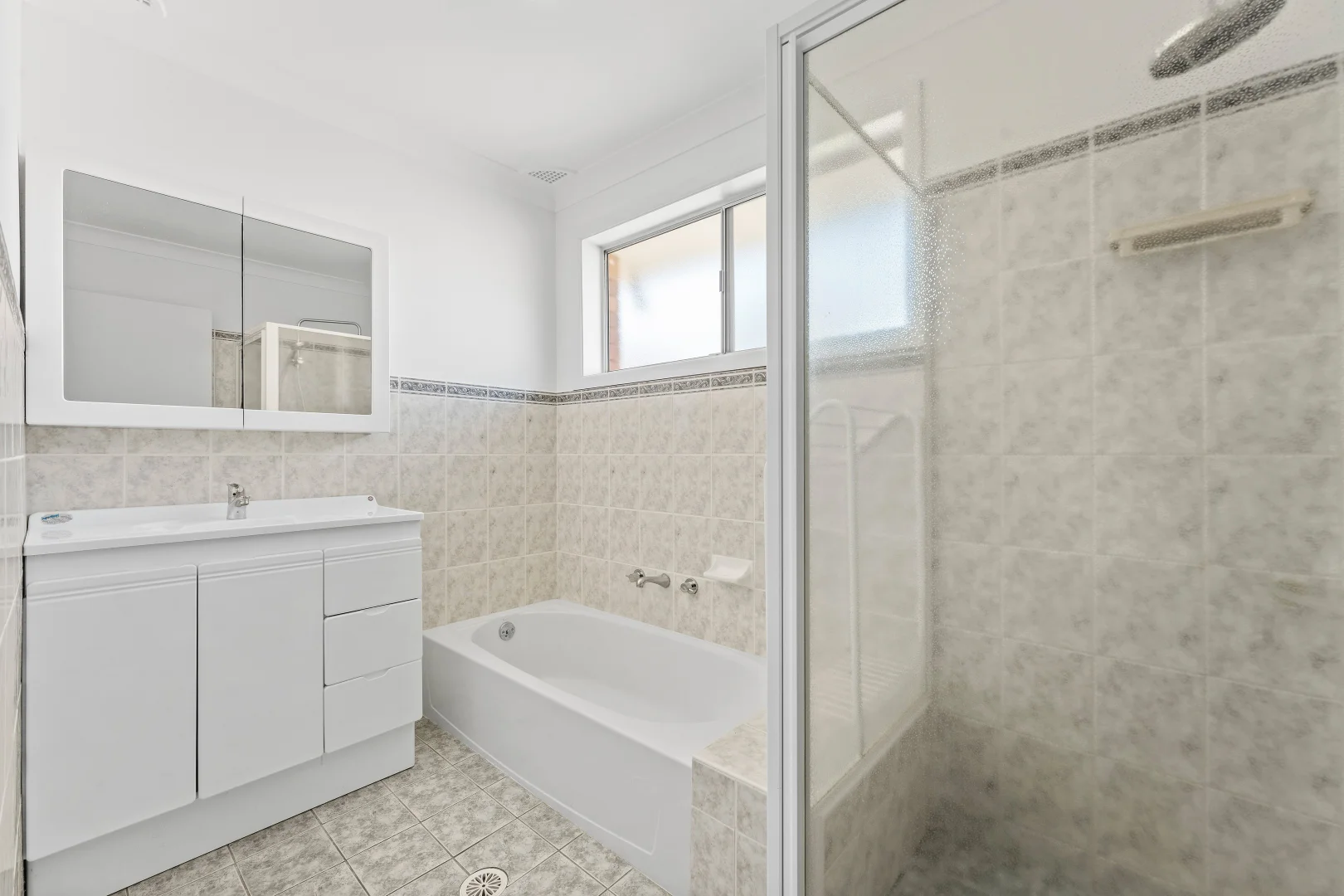 Additional image 4 of 72 Madigan Boulevarde, Mount Warrigal NSW 2528
