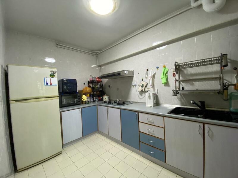 299A Compassvale Street photo 5