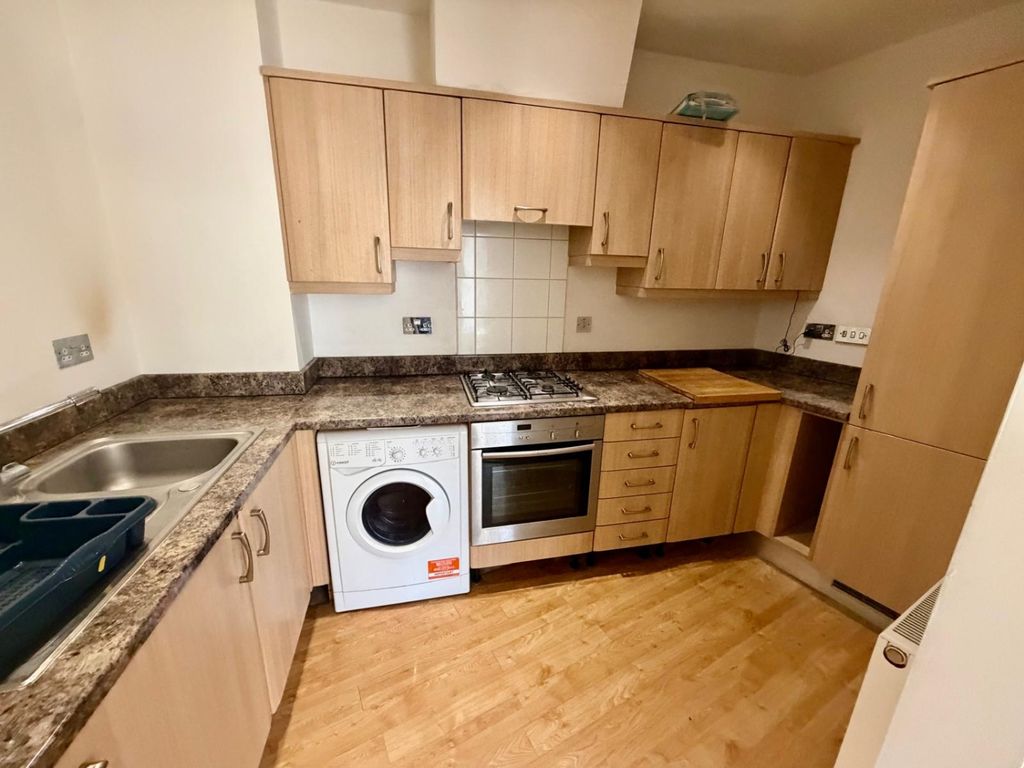 Additional image 3 of 2 bed flat for saleHenley Court, Denham Road, Egham, Surrey TW20