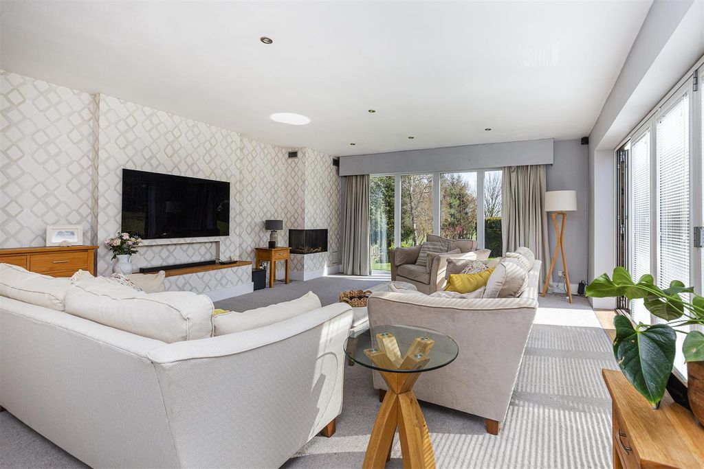 Additional image 29 of 4 bed detached house for saleBeaconsfield Road, Clayton, Bradford BD14