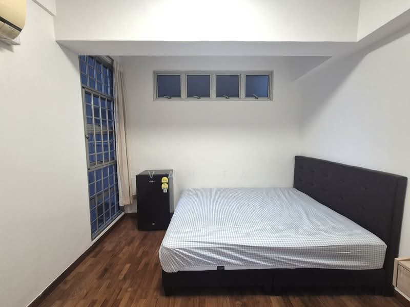 10 Ava Road photo 2