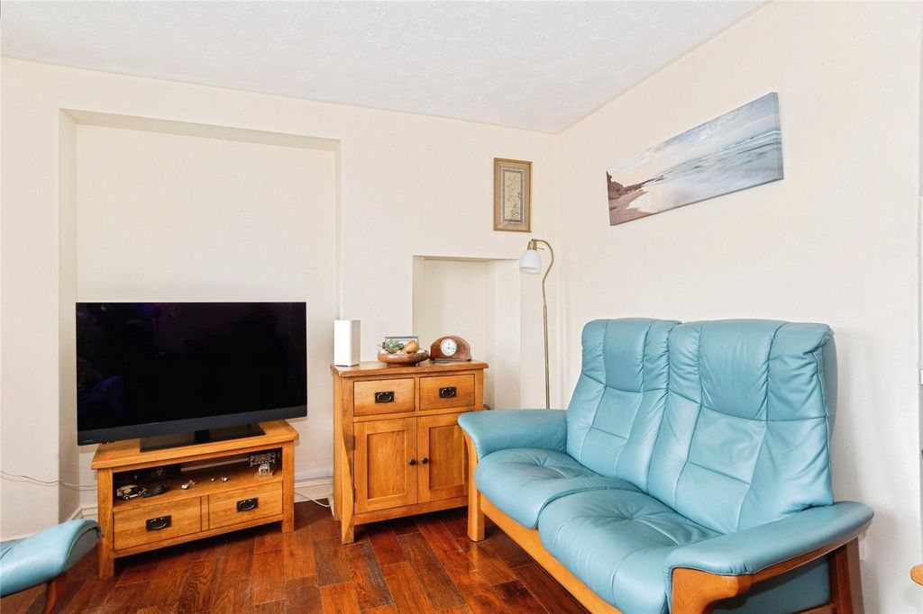 Additional image 5 of 1 bed flat for saleBeacon Road, Bodmin, Cornwall PL31