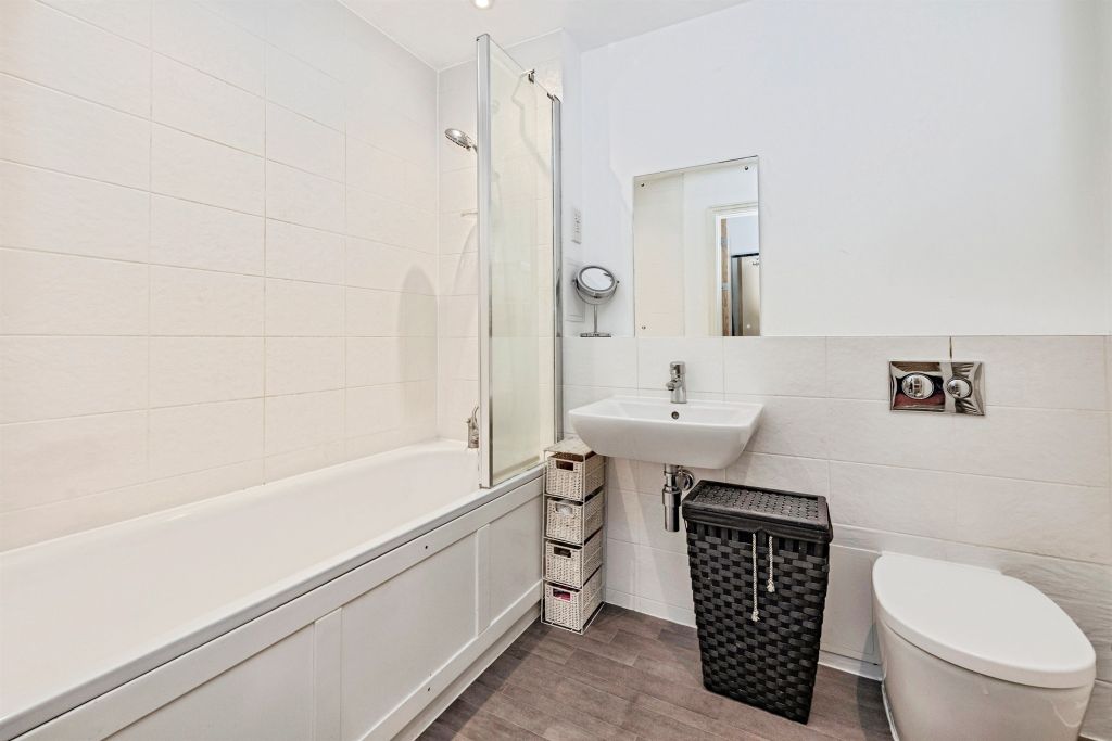 Additional image 4 of 2 bed flat for saleStudio Way, Borehamwood WD6