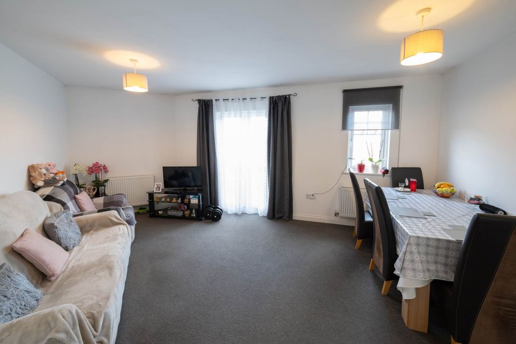 Additional image 8 of 2 bed block of flats for saleRiverside Close, Bridgwater TA6