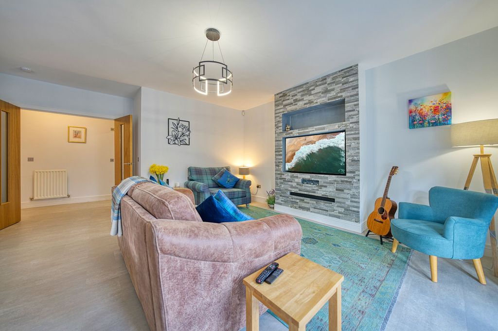 Additional image 10 of 6 bed detached house for saleWellshaw View, Hamilton ML3