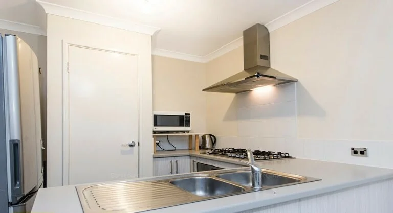 4A Richard Pl, Armadale WA 6112