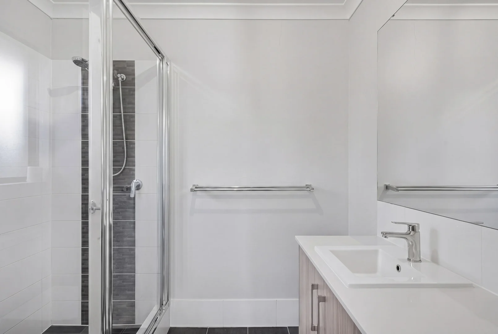 Additional image 5 of 130 Honeywood Avenue, Wandi WA 6167
