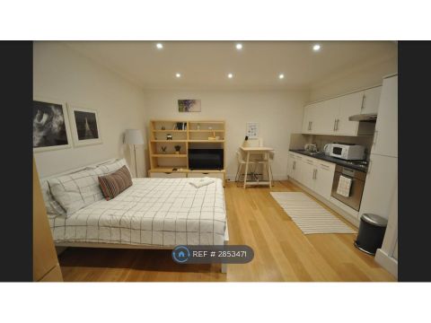 Danbury Street, London N1, Studio to rent