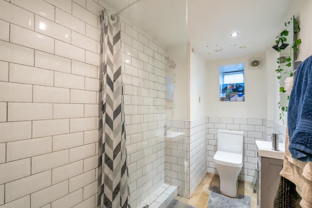 Additional image 10 of 2 bed maisonette for saleMaisonette, Park Road, Bognor Regis PO21