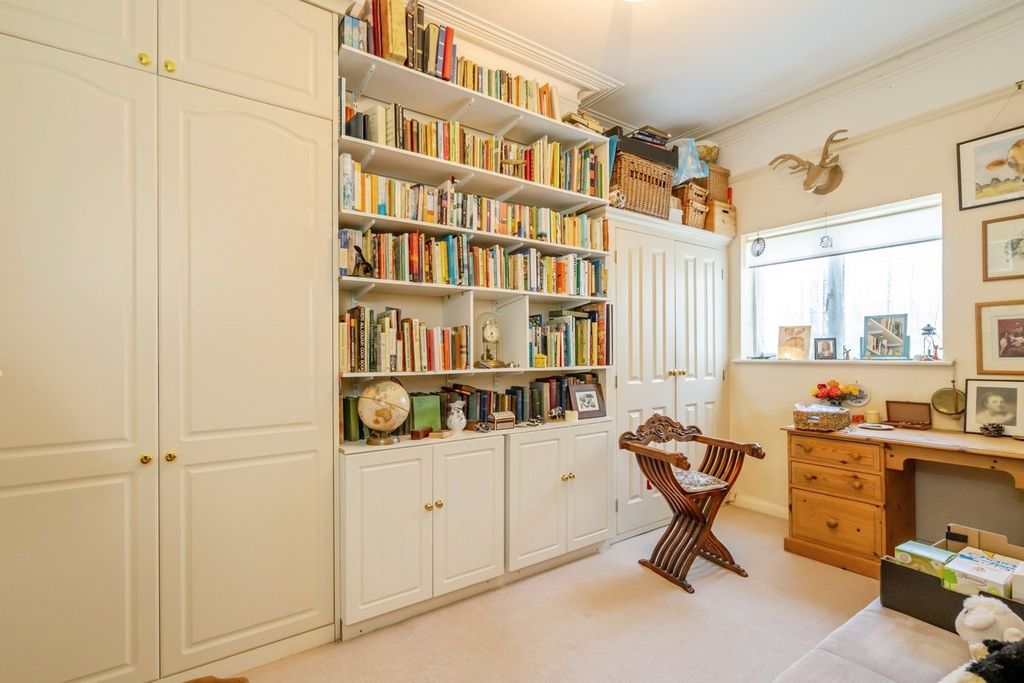 Additional image 12 of 2 bed flat for saleAldwick Avenue, Bognor Regis PO21