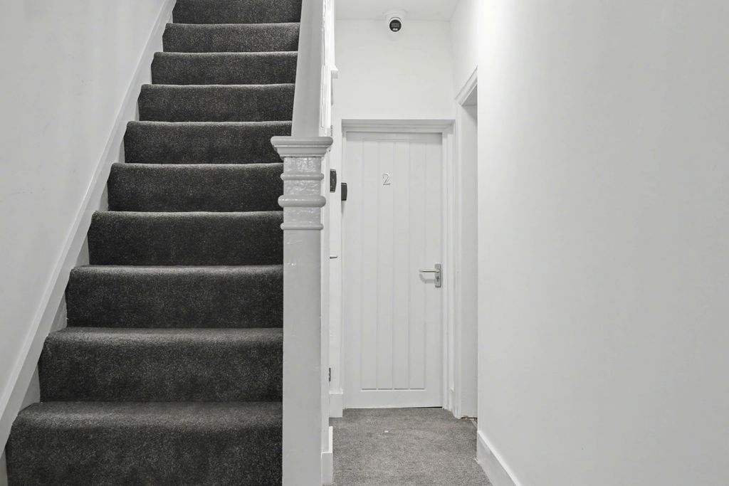 Additional image 8 of 5 bed flat for saleFive Flats, Abingdon Road, Oxford OX1