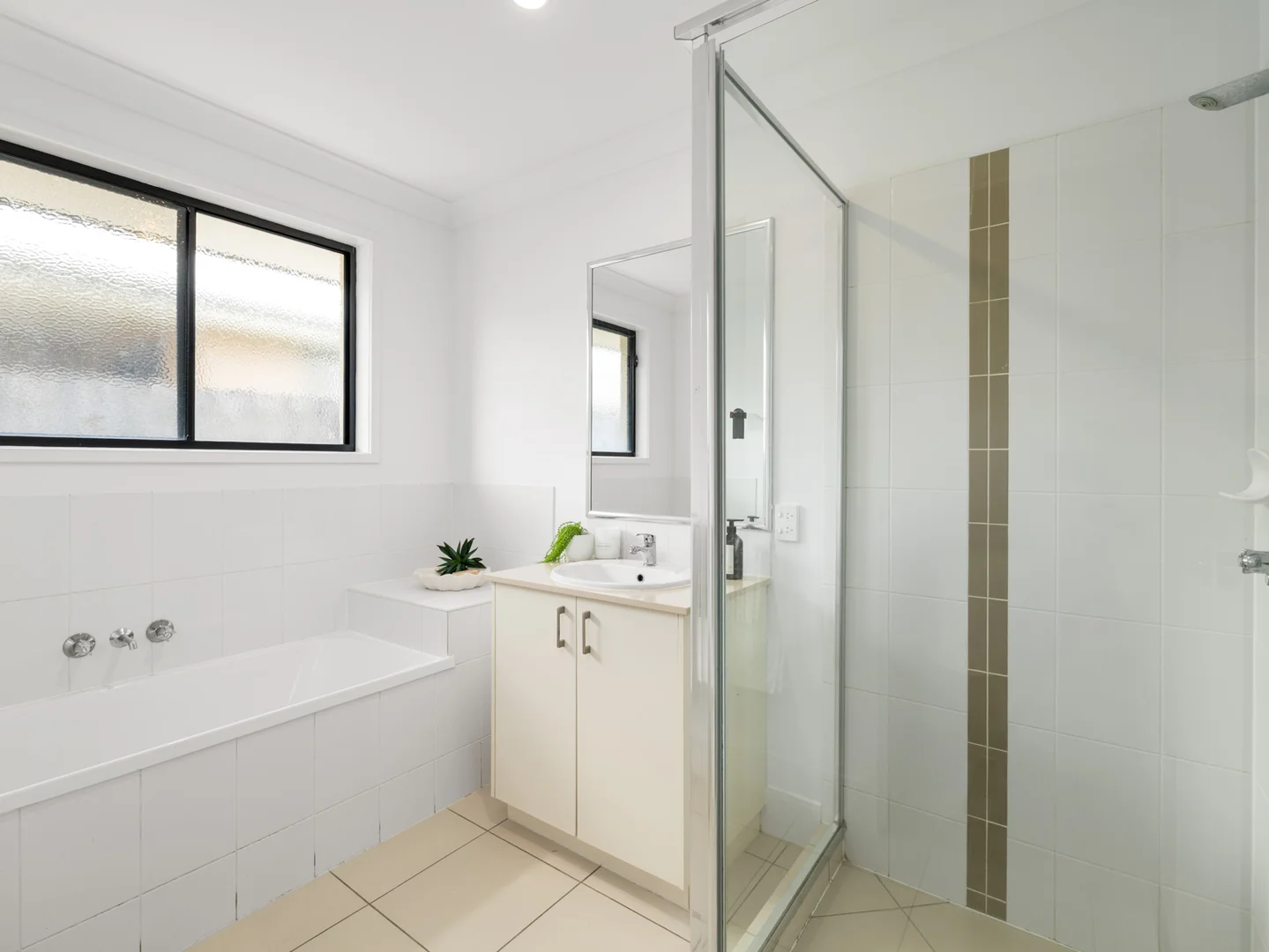 Additional image 9 of 13 Hallvard Crescent, Augustine Heights QLD 4300