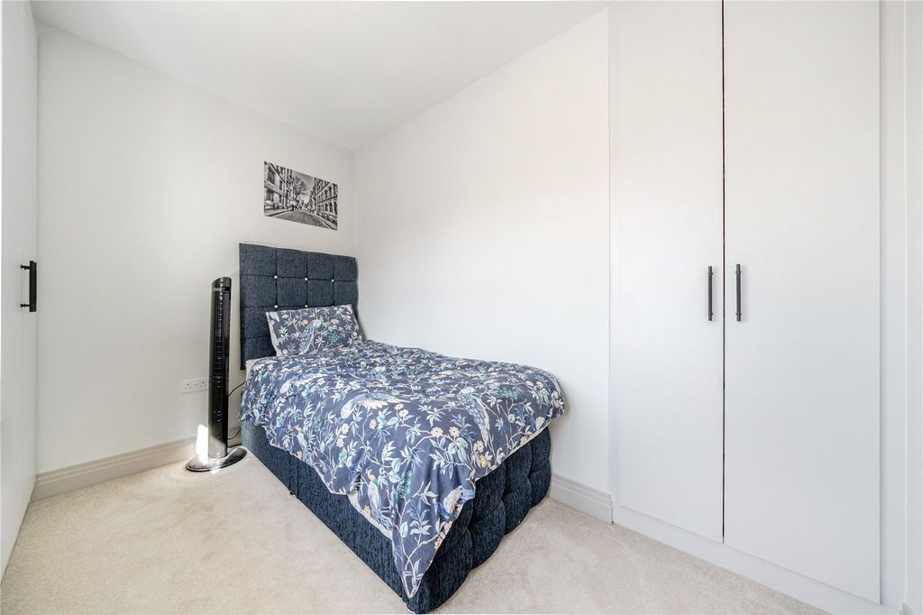Additional image 13 of 4 bed detached house for saleGale Gardens, Hayley Green, Warfield, Bracknell RG42
