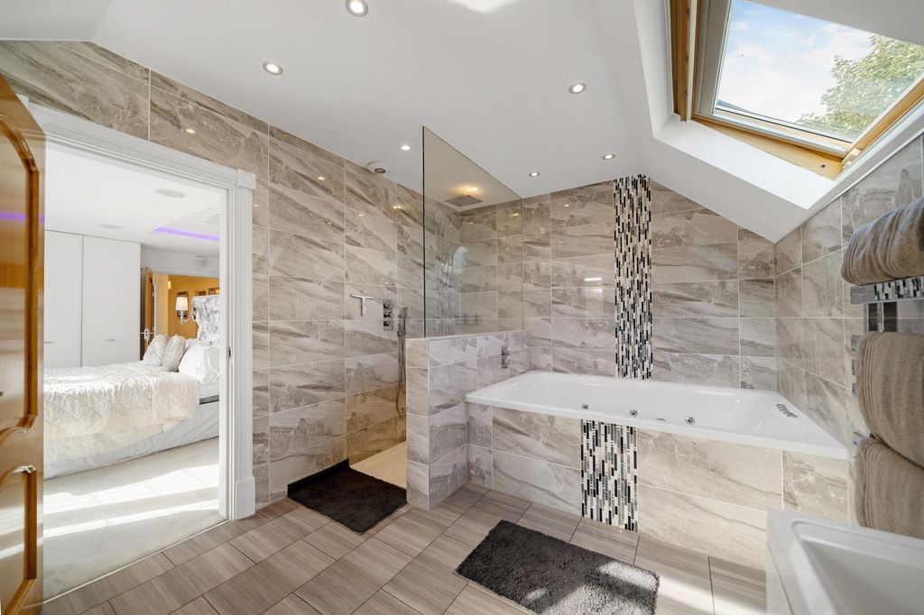 Additional image 27 of 5 bed detached house for saleDivision Lane, Blackpool FY4