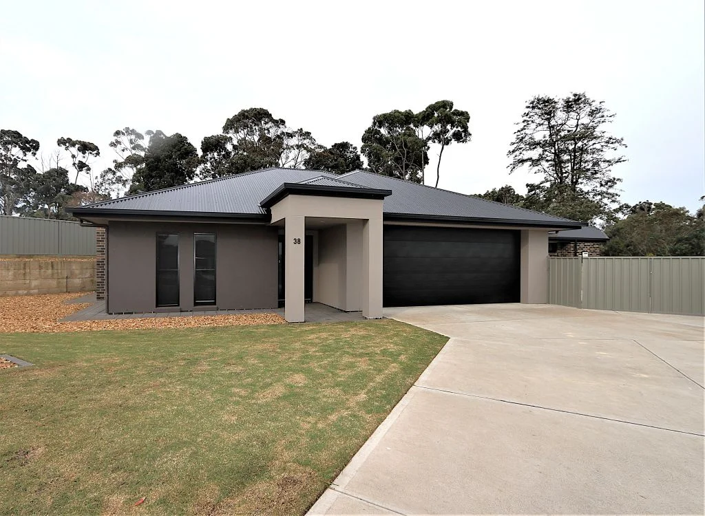 38 Saint Andrews Drive, Worrolong SA 5291