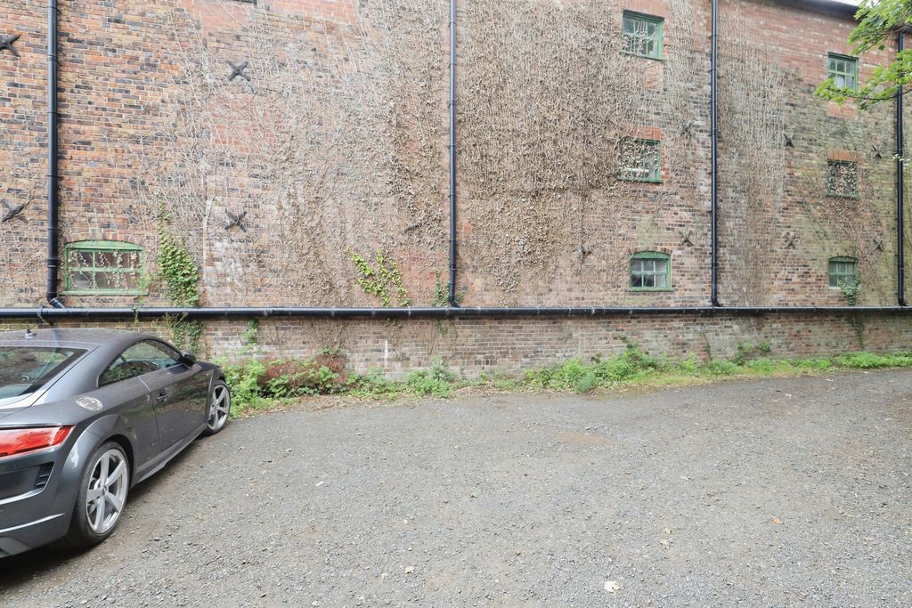 Additional image 18 of 2 bed town house for saleMill Street, Bridgnorth WV15