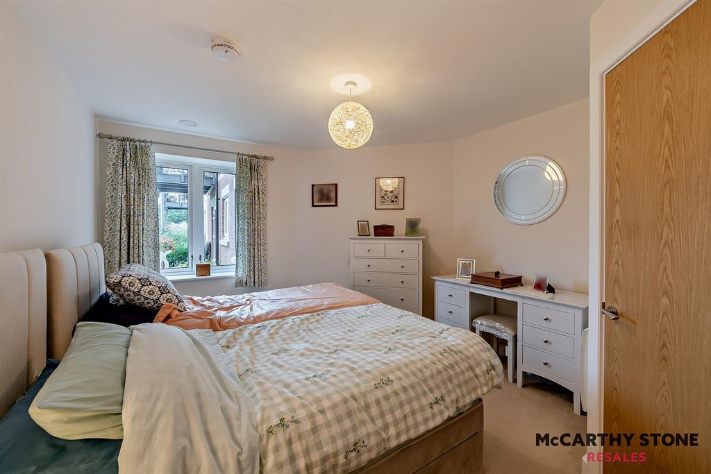Additional image 8 of 2 bed flat for saleGordon Court, Flood Lane, Bridport DT6
