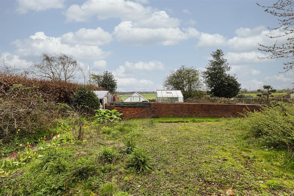 Additional image 36 of 4 bed detached house for saleWoodhouse Lane, Brighouse HD6