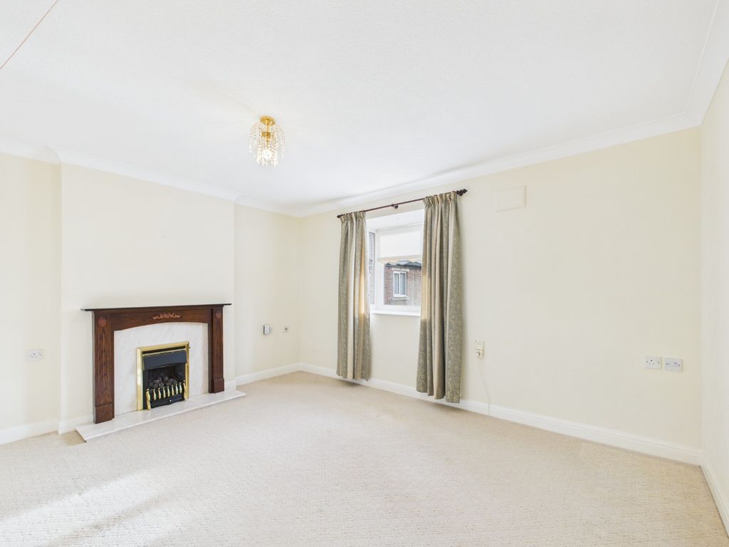 Additional image 5 of 2 bed flat for saleApplegarth Mews, Crescent Street, Cottingham HU16