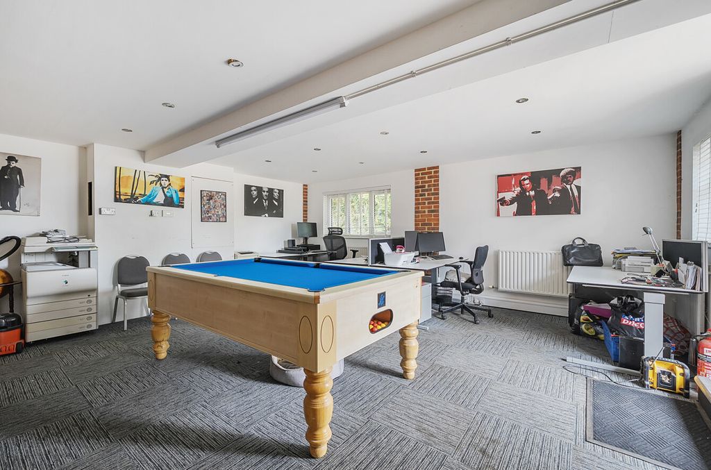 Additional image 17 of 6 bed detached house for saleGoughs Barn Lane, Jealotts Hill, Warfield, Berkshire RG42