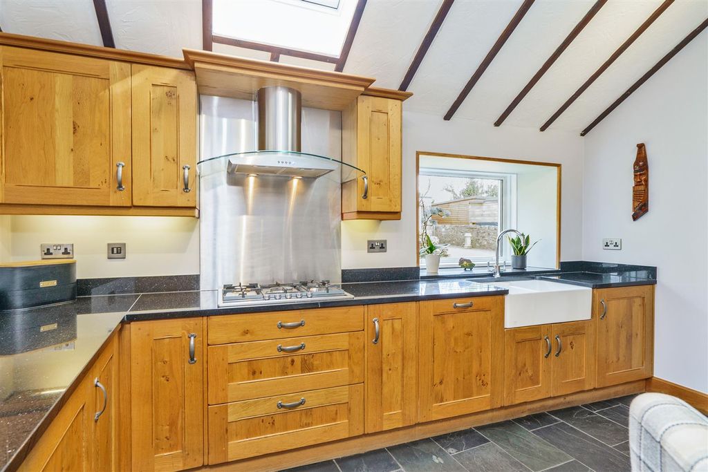 Additional image 11 of 5 bed end terrace house for saleKilbagie Street, Kincardine FK10