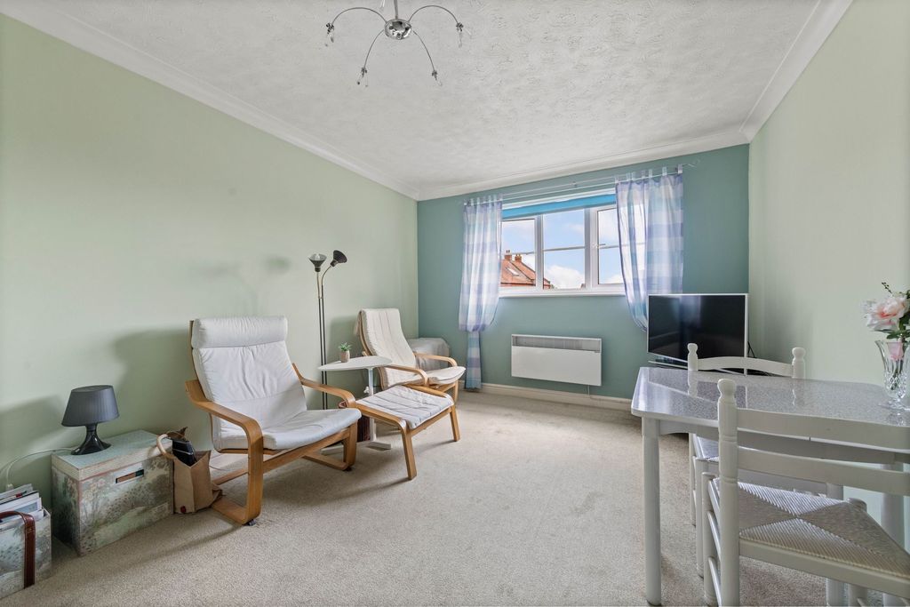Additional image 3 of 1 bed flat for saleWilloughby Road, Boston PE21