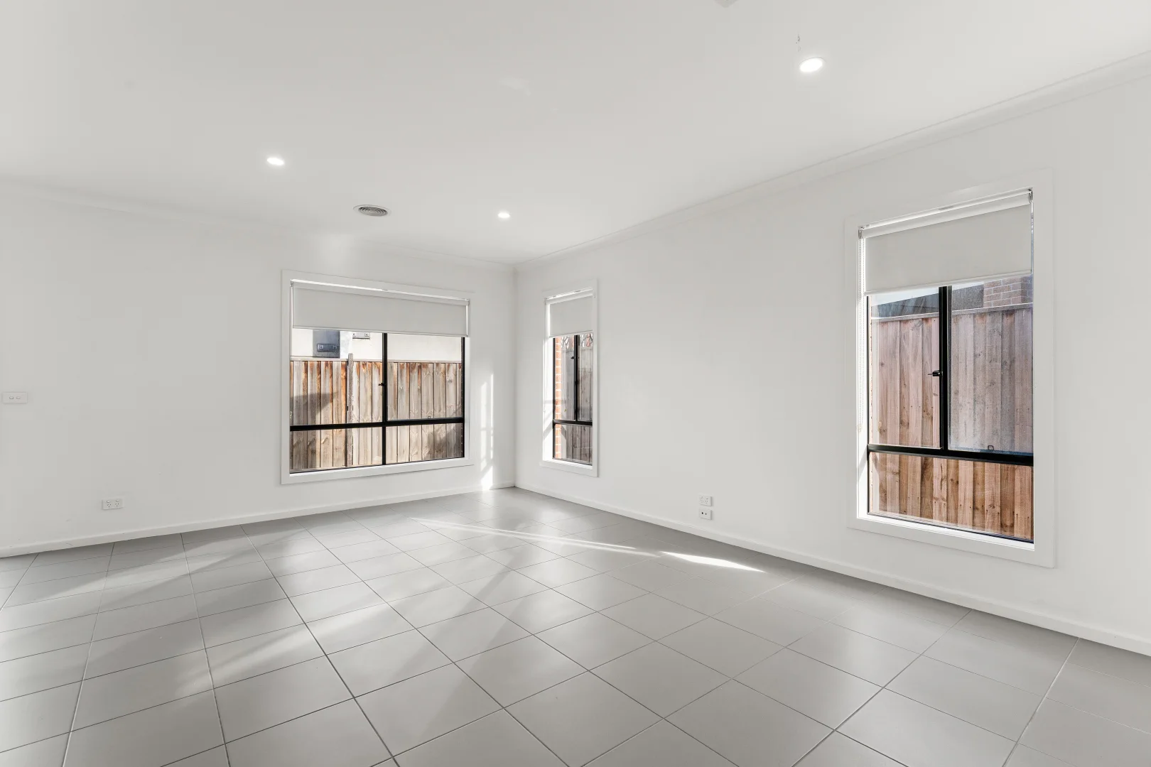 50 Ambassador Crescent, Point Cook VIC 3030 photo 4