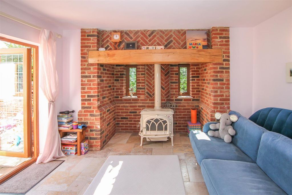 Additional image 13 of 6 bed detached house for saleHay Green Lane, Hook End, Brentwood CM15