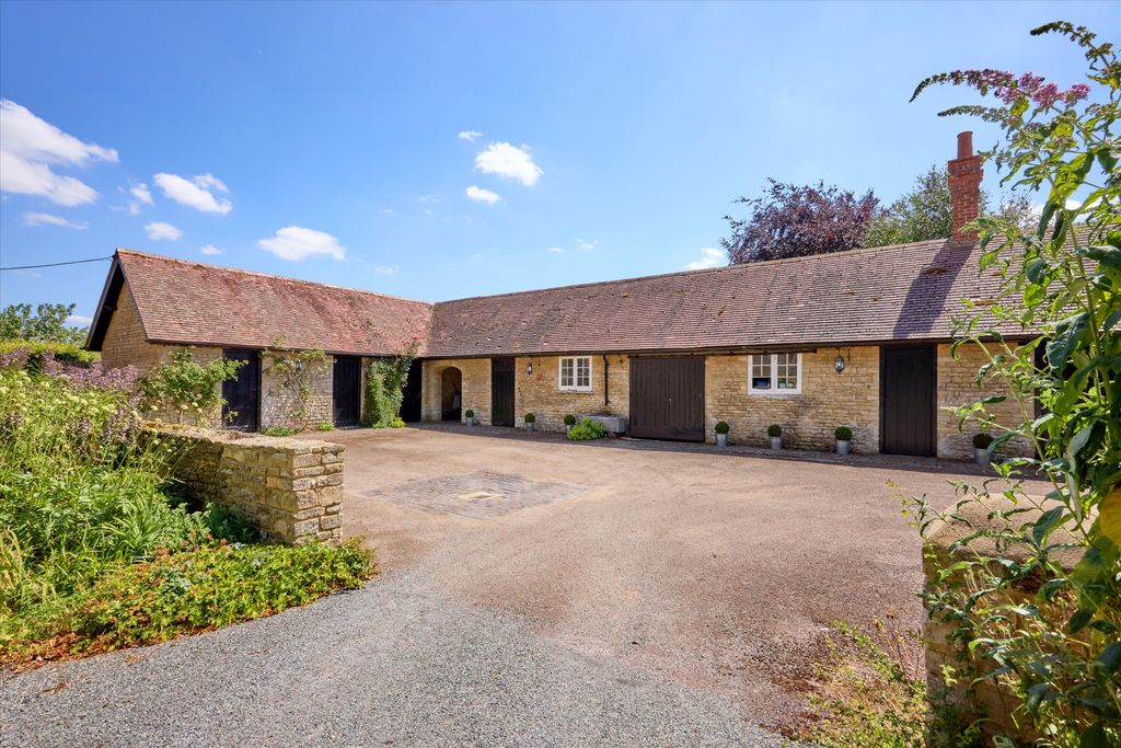 Additional image 21 of 5 bed detached house for saleSteane, Brackley, Northamptonshire NN13