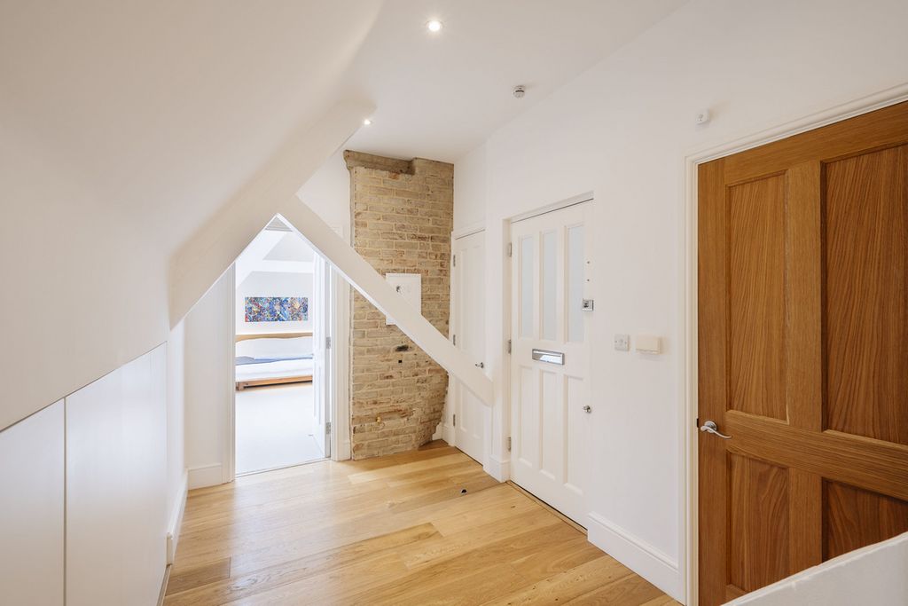 Additional image 12 of 2 bed flat for saleThe Galleries, Brentwood CM14