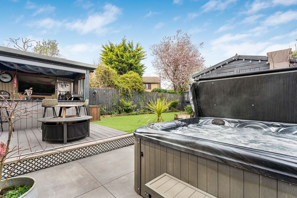 Additional image 26 of 5 bed detached house for saleHolly Close, Brackley NN13