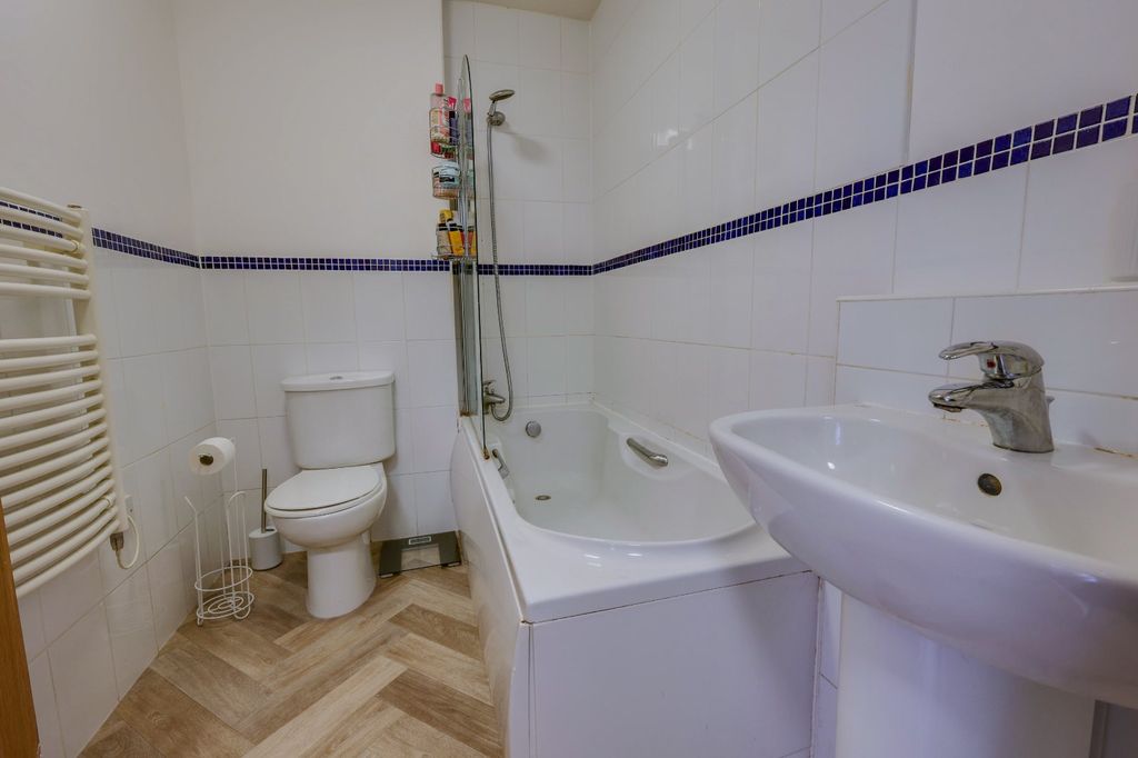 Additional image 14 of 2 bed flat for saleMeadow Road, Apperley Bridge, Bradford, West Yorkshire BD10