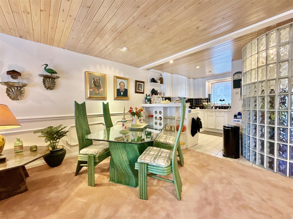 Additional image 2 of 2 bed flat for saleBerry Head Road, Brixham TQ5