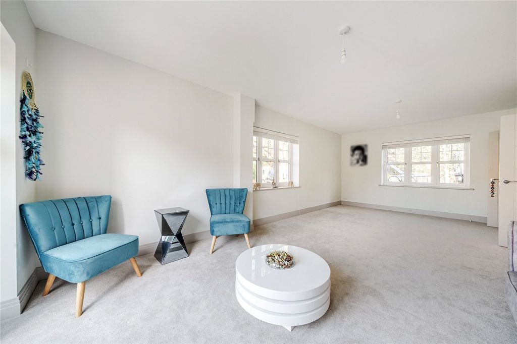 Additional image 8 of 4 bed detached house for saleGale Gardens, Hayley Green, Warfield, Bracknell RG42