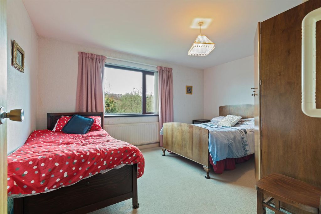 Additional image 18 of 6 bed detached house for sale19 Church Road, Ballynahinch BT24