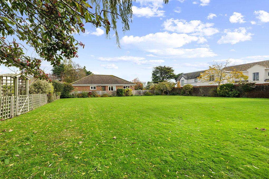 Additional image 12 of 2 bed flat for saleThe Fairway, Aldwick Bay Estate, Aldwick, West Sussex PO21