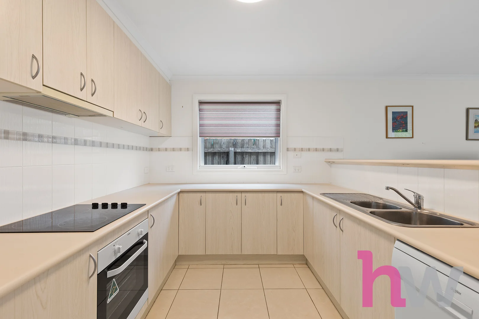 8 Barnfather Street, Thomson VIC 3219 photo 4