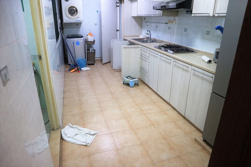 354A Admiralty Drive photo 3
