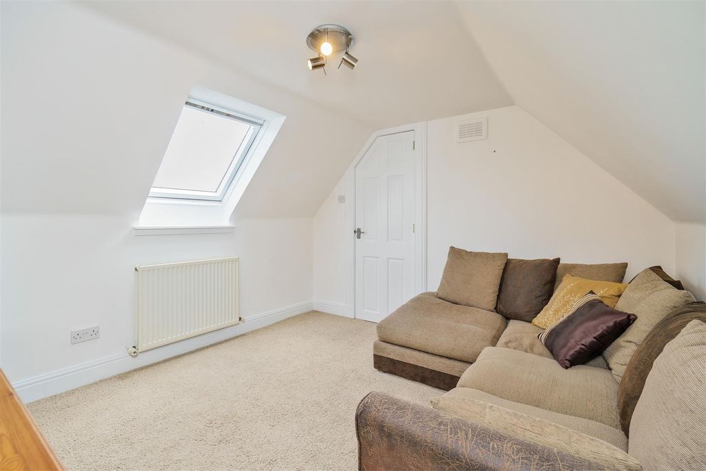 Additional image 29 of 5 bed end terrace house for saleKilbagie Street, Kincardine FK10