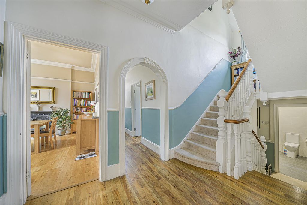 Additional image 3 of 4 bed flat for saleHighland Road, Bromley BR1