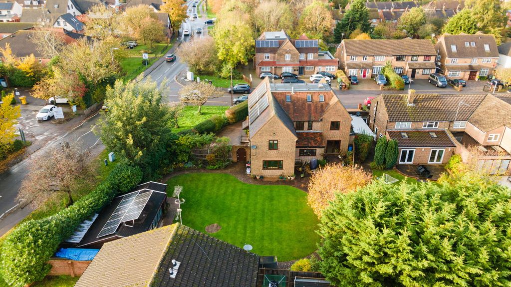 Additional image 27 of 7 bed detached house for saleBeech Drive, Borehamwood WD6