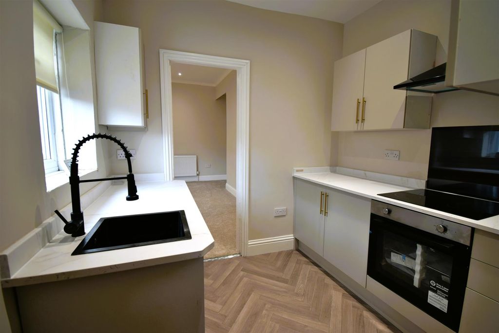 2 bed flat for saleBelle Vue Crescent, South Shields NE33