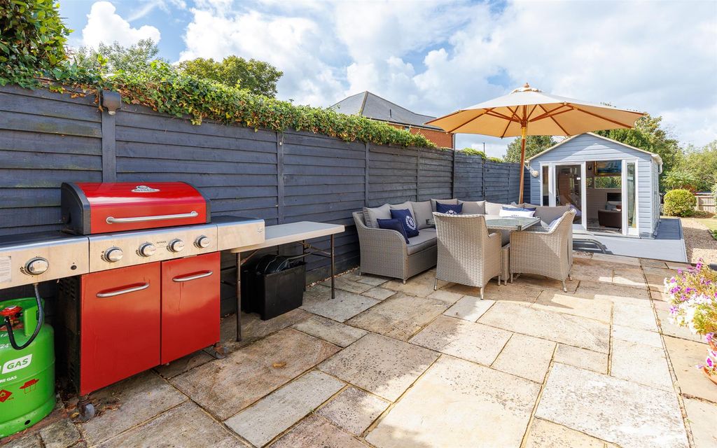 Additional image 9 of 4 bed semi-detached house for saleCowes, Isle Of Wight PO31