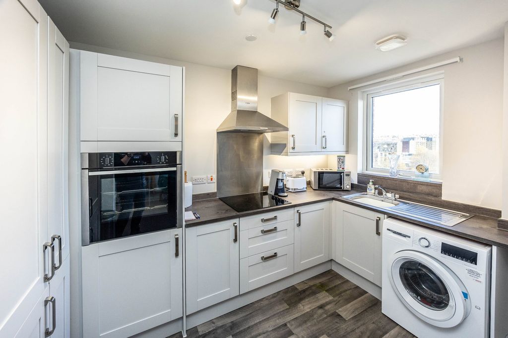 Additional image 3 of 1 bed flat for saleRailway Bridge View, Brighouse HD6